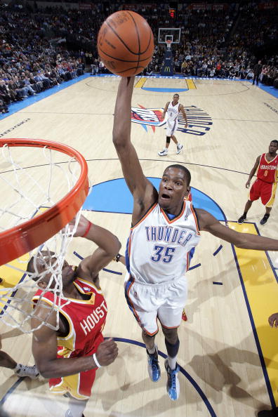 每体：巴萨新诺坎普揭幕战再遇尼科，戏剧性的对决已准备就绪（每体：巴萨新诺坎普揭幕首战重逢尼科，戏剧之战一触即发）