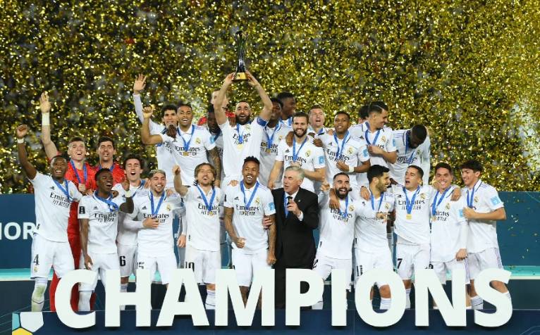 前米兰门将：圣地亚哥很难在意甲立足；球队真的很缺一名中锋（前米兰门神直言：圣地亚哥难在意甲站稳脚跟，球队亟需一名中锋）