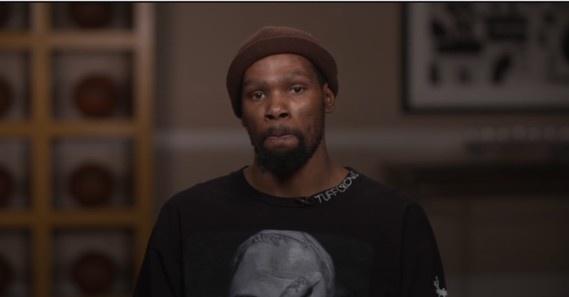 炫耀？里沙利松晒北伦敦德比全场最佳奖杯并艾特加布里埃尔（挑衅？里沙利松晒北伦敦德比全场最佳奖杯并@加布里埃尔）