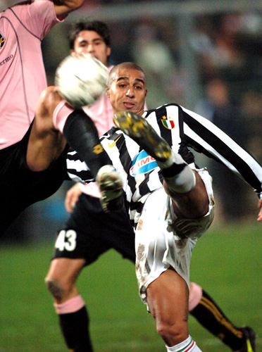 意媒：39岁拉莫斯被推荐给米兰，管理层和阿莱格里将进行评估（意媒：39岁拉莫斯被荐至米兰，俱乐部高层与阿莱格里将展开评估）