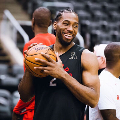 波兰主帅：希望面对荷兰能有更多控球；已证明能与他们抗衡（波兰主帅：力争对荷兰掌控更多球权，球队已展现与其抗衡能力）