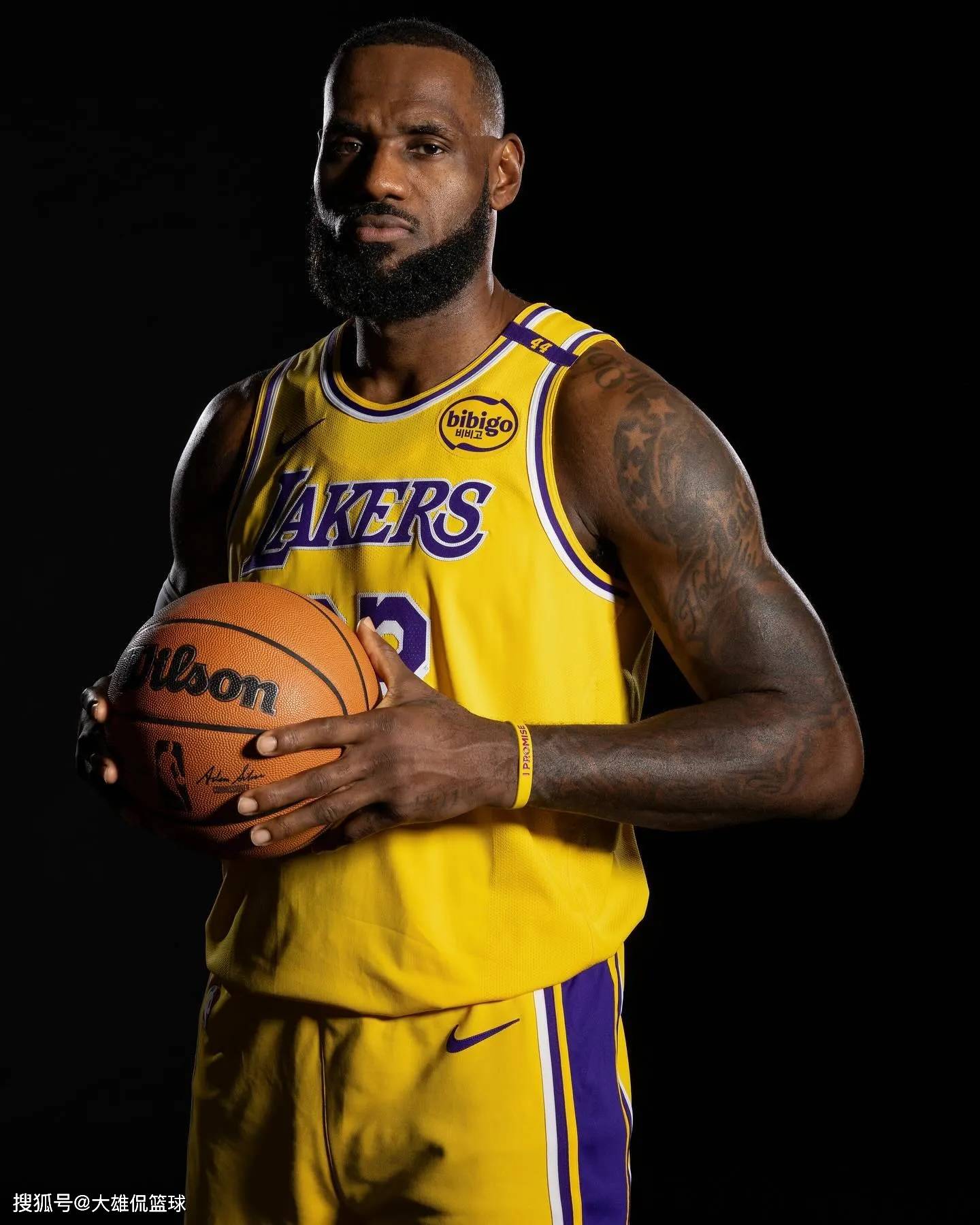 跟朋友娱乐赛 11 分制，先输后赢（与好友友谊赛，11分制，先落后后逆转取胜）