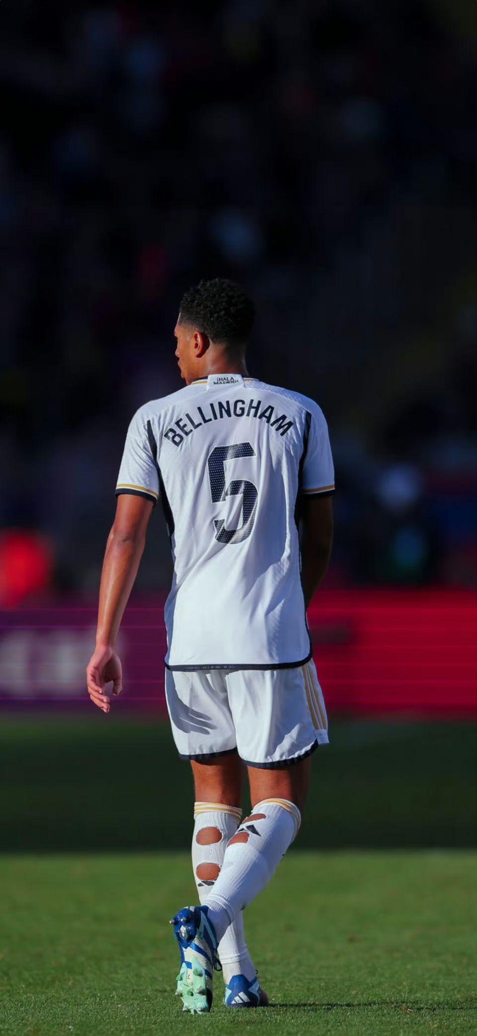 哈兰德本赛季出战20场中18场破门进32球，仅维拉、热刺对其零封（哈兰德本季20战斩32球、18场建功，仅维拉和热刺能将其零封）