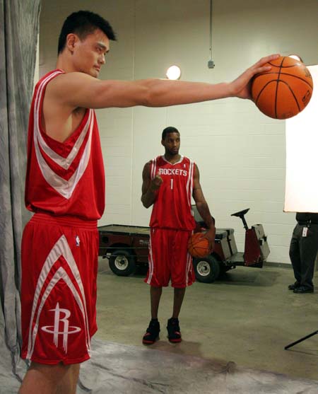 仅用19场！迪亚斯本赛季至今助攻数已超上赛季（出战19场，迪亚斯本季助攻已超越上赛季）