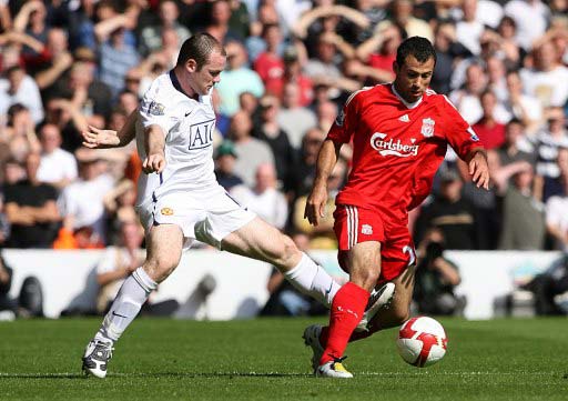 中超转会市场：广州队签下新前锋,（中超转会动态：广州队官宣新前锋加盟）